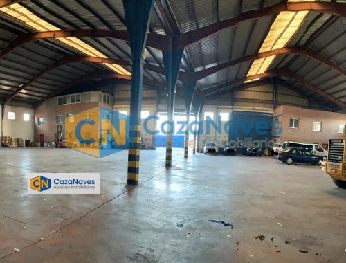 VENTA O ALQUILER DE NAVE INDUSTRIAL CON AMPLIA PARCELA LIBRE