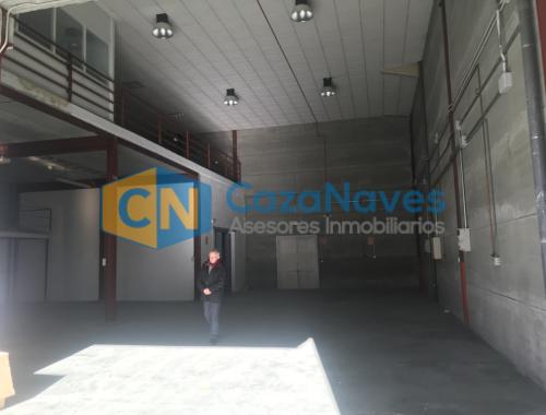 NAVE CON BUENAS OFICINAS