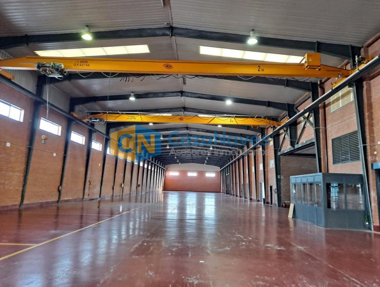 ALQUILER DE NAVE CON PUENTE GRÚA EN MÓSTOLES