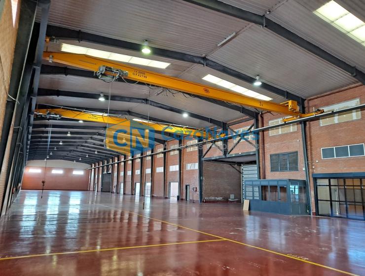 ALQUILER DE NAVE CON PUENTE GRÚA EN MÓSTOLES