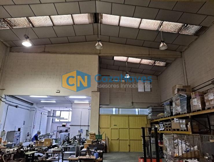 VENTA DE NAVE INDUSTRIAL EN COSLADA