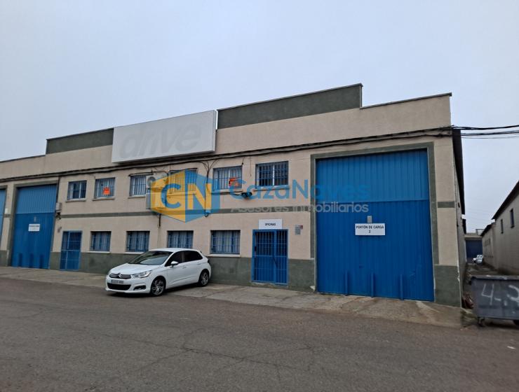 VENTA DE DOS NAVES UNIDAS