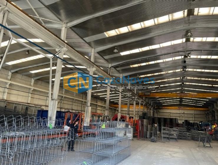NAVE EN VENTA Y ALQUILER CON PUENTE GRÚA EN PINTO