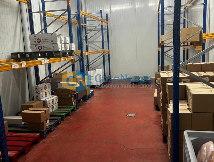 NAVE REFRIGERADA EN VENTA