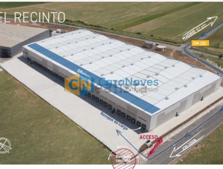 NAVE LOGÍSTICA CON 32 MUELLES - RIESGO ALTO