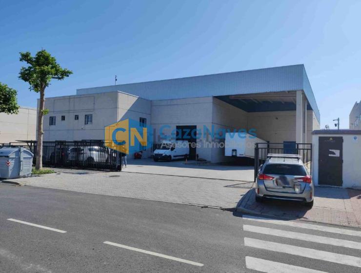 NAVE LOGÍSTICA AISLADA EN ALQUILER