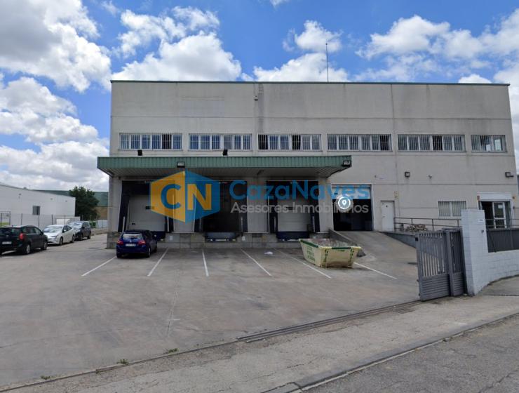 NAVE EN ALQUILER CON MUELLES DE CARGA EN LEGANÉS