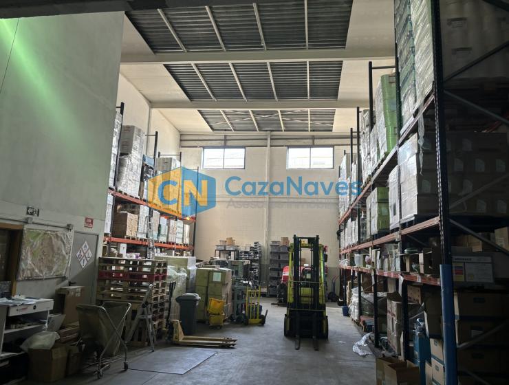 NAVE EN VENTA EN VILLAVERDE
