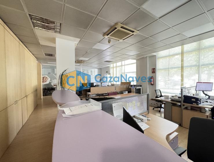 NAVE EN VENTA CON CÁMARAS FRÍFGORIFICAS EN LEGANÉS