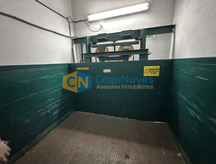 NAVE EN VENTA CON CÁMARAS FRÍFGORIFICAS EN LEGANÉS