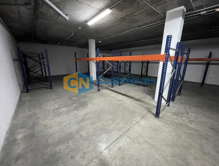 NAVE EN VENTA CON CÁMARAS FRIGORÍFICAS EN COSLADA