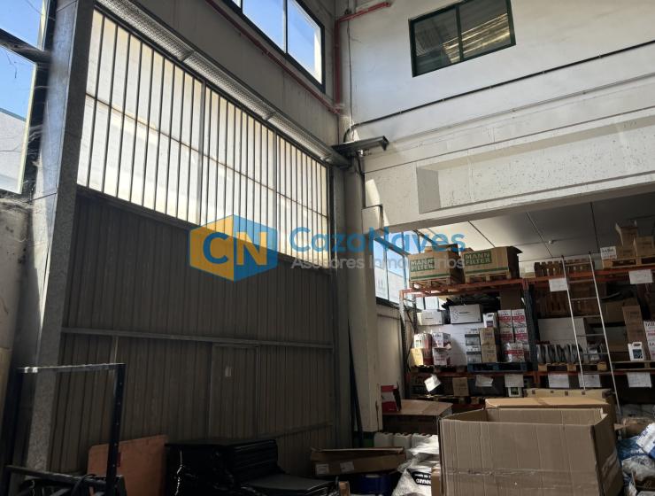NAVE EN VENTA EN VILLAVERDE