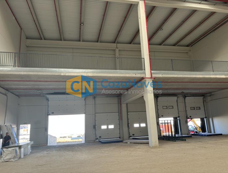NAVE LOGÍSTICA EN ALQUILER EN VALLECAS