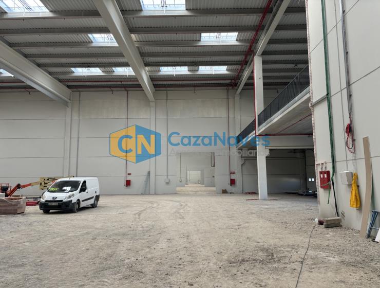 NAVE LOGÍSTICA EN ALQUILER EN VALLECAS