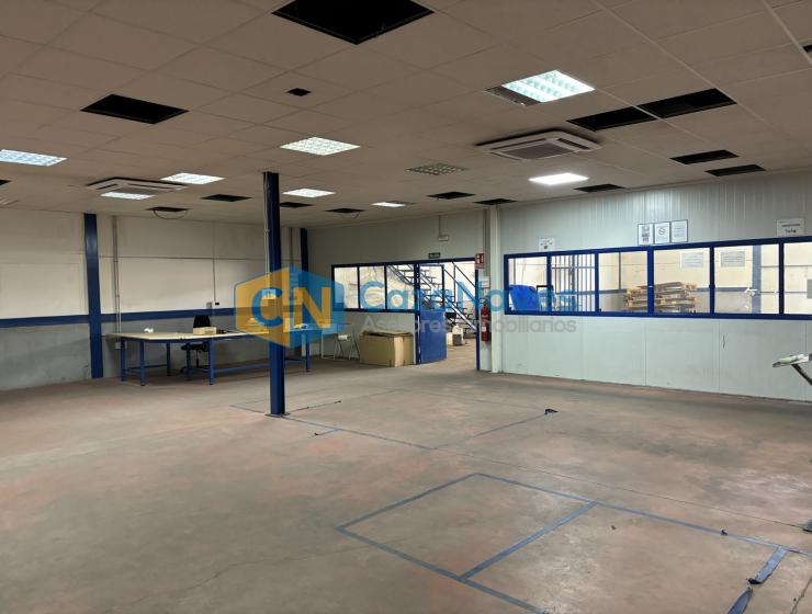 NAVE EN AQLQUILER EN TORREJÓN DE LA CALZADA