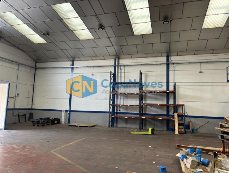 NAVE EN AQLQUILER EN TORREJÓN DE LA CALZADA