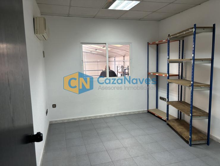 NAVE EN AQLQUILER EN TORREJÓN DE LA CALZADA