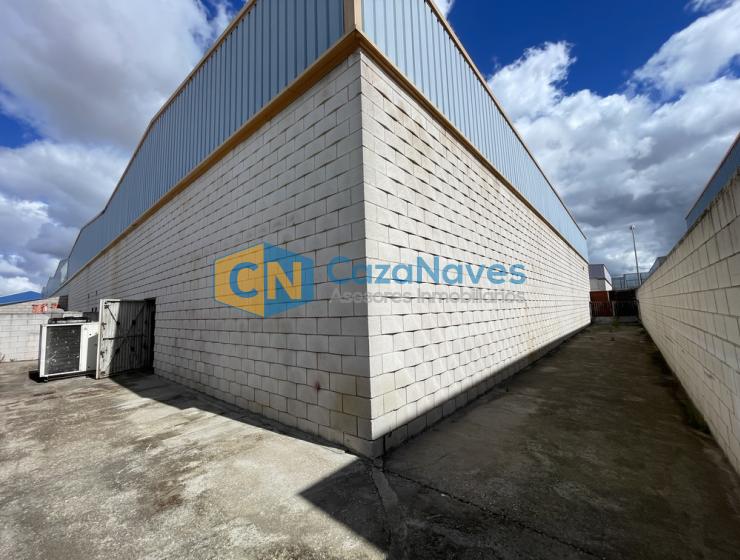 NAVE EN VENTA EN MORALEJA DE ENMEDIO