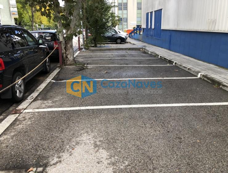 NAVE EN RECINTO CERRADO Y VIGILADO 24 H.