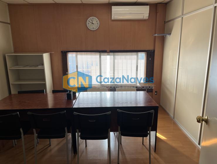 VENTA DE NAVE INDUSTRIAL CON UN MUELLE DE CARGA