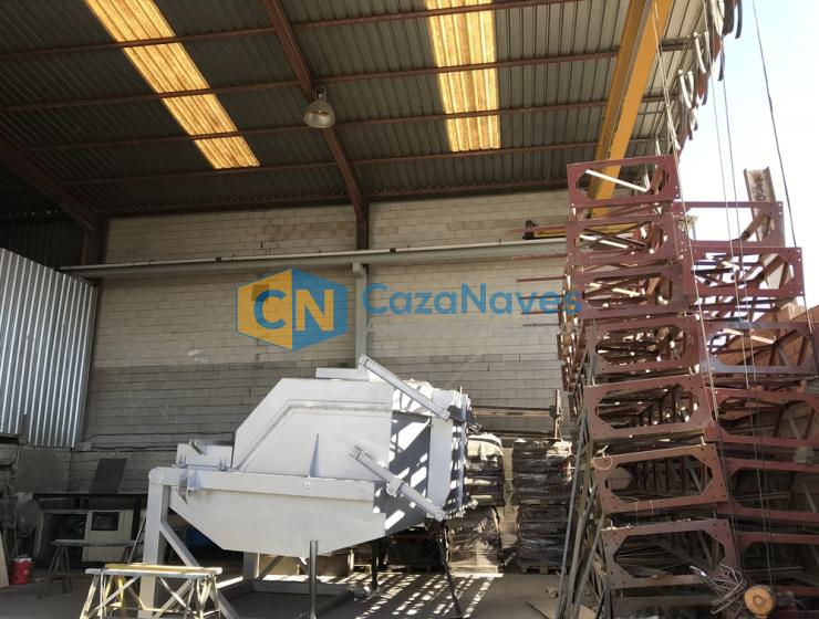 VENTA DE NAVE CON 2 PUENTES GRÚA