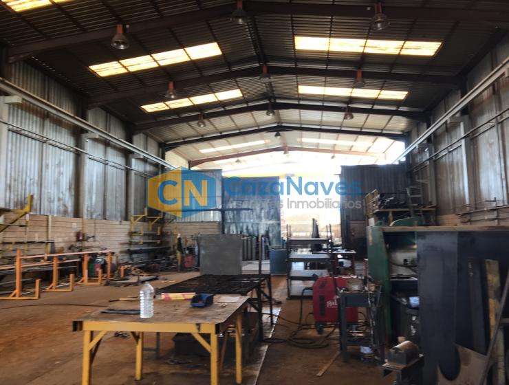 VENTA DE NAVE CON 2 PUENTES GRÚA