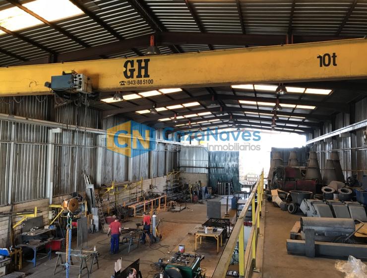 VENTA DE NAVE CON 2 PUENTES GRÚA