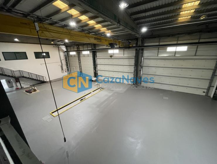 NAVE EN VENTA O ALQUILER CON MUCHA PARCELA