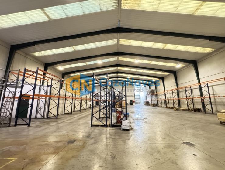 NAVE EN ALQUILER Y VENTA EN CASARRUBIOS DEL MONTE