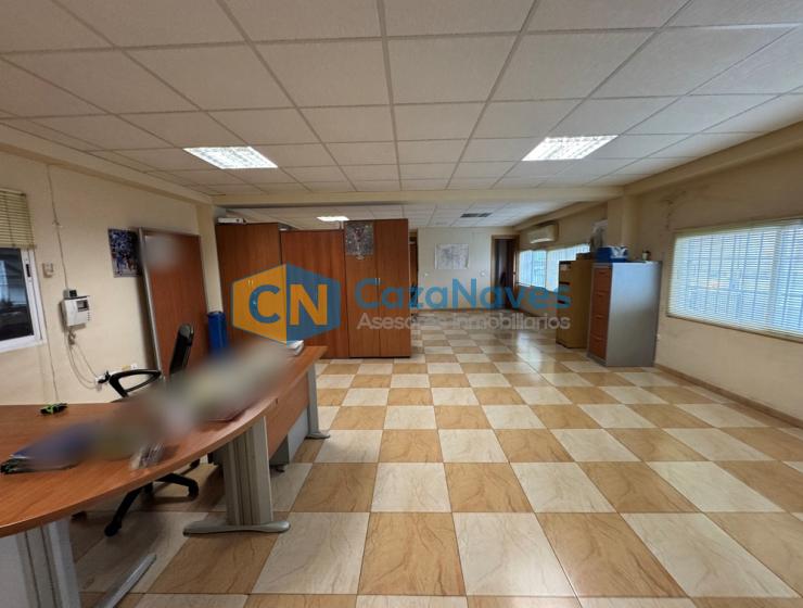 NAVE EN ALQUILER CON 2 PUENTE GRÚA