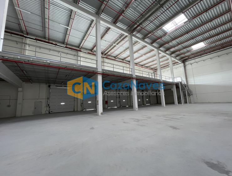 NAVE LOGÍSTICA EN VALLECAS