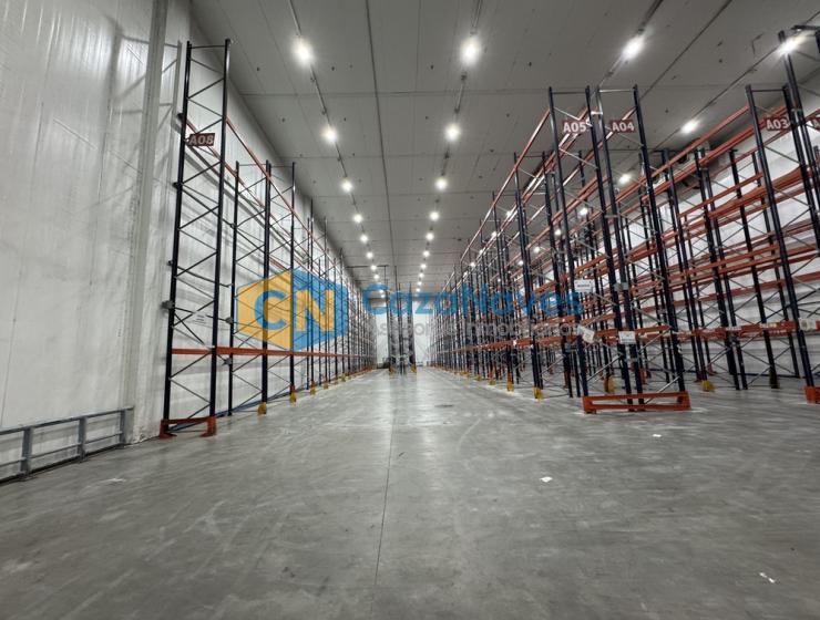 NAVE EN ALQUILER CON INSTALACIONES FRIGORIFICAS