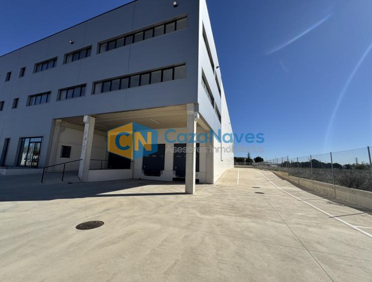 ALQUILER DE NAVE  EN SAN  FERNANDO DE HENARES