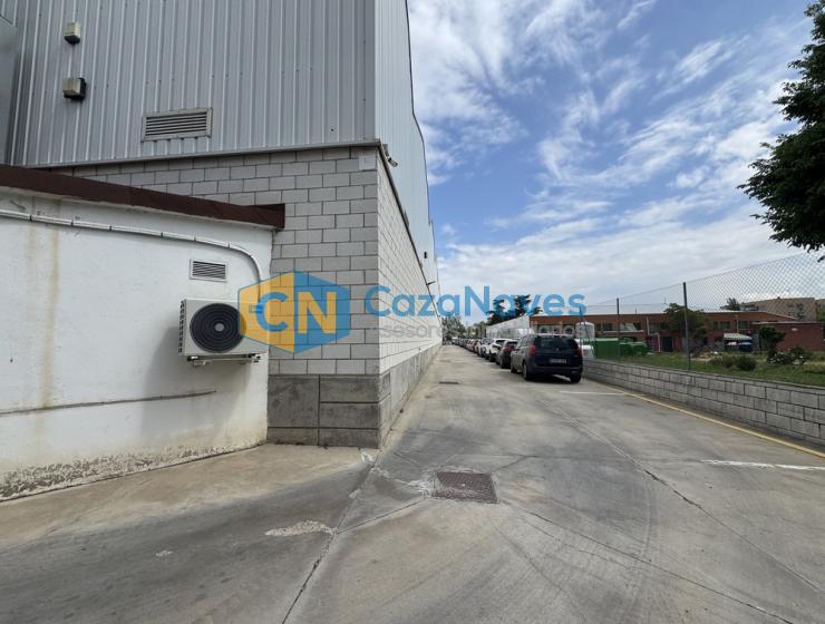 NAVE EN ALQUILER CON MUELLES DE CARGA EN LEGANÉS