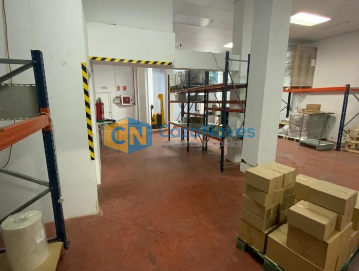 NAVE REFRIGERADA EN VENTA